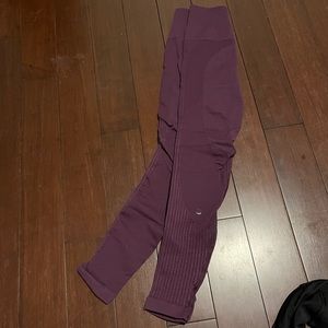 Lululemon leggings - purple